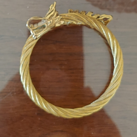 🚫SOLD🚫 Dragon Bracelet Gold Plated - Picture 6 of 12